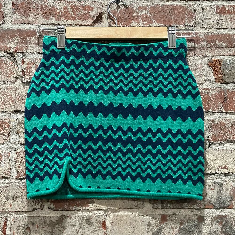 Urban Outfitters Tallulah Knit Mini Skirt XS Green Navy Boho Festival - Picture 4 of 5